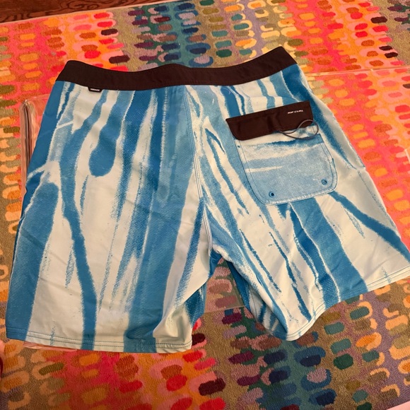 SOLD - Picture 2 of 6